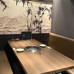焼肉 大河 - テーブル席