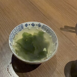 焼肉 大河 - 石焼きビビンバについてくるわかめスープ