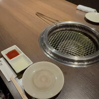 焼肉 大河 - テーブル