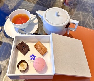 Kyukaruizawa KIKYO Curio Collection by Hilton