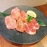 炭火焼肉 にく式 - 