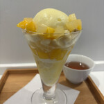 ジャパニーズアイス櫻花 - ミックスフルーツパフェ(アップ)