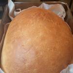 カーサ ディ シバタ - 出来たてホヤホヤの自家製パン