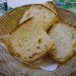 Trattoria Pizzeria Castel Nuovo - パン