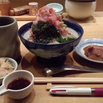 日本橋海鮮丼 つじ半 - 2014.10.27。ぜいたく丼（梅）