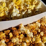 ローソン・ユナイテッドシネマ札幌 - 料理写真:・ポップコーンＬハーフ＆ハーフ(バター醤油&キャラメル)650円