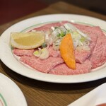 焼肉 鶯谷園 - 大トロカルビ