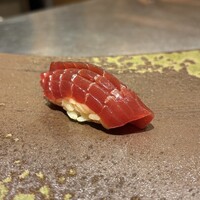 鮨 無垢/鮨 白銀 - 本鮪赤身握り