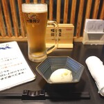 唐揚げ 若鳥 - 料理写真:お通しとビール