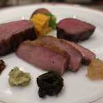 あもん ヨコ - 炉釜焼き塊肉ステーキ