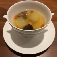 カントニーズ 燕 - ③香港風蒸しスープ