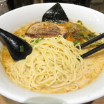 らーめん幸龍 - 麺