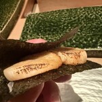 日本料理 箱根 華暦 - ホタテ海苔巻き