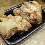 Torikatsudon No Kurobee - 「とりかつ丼（並）から揚げセット」から揚げ