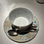 銀座 レカン - コーヒーカップも美しいです。