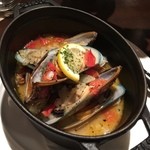 Bistro Roven - パーナ貝の白ワイン蒸し