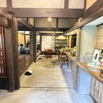カフェレストラン 彦六又十郎 - 店内1