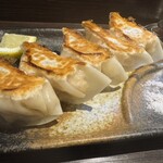 餃子 立山 梅田店 - 
