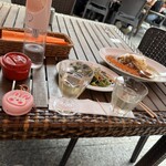 クッチーナ デル カンポ - カレーはルーだけ食べてみた。野菜をアテに白ワインを7杯くらい頂きました。ｗ