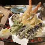 天婦羅と刺身 板前料理 魚天 - 天麩羅は絶品！