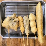 立呑み 龍馬 - 串セット&単品:秋の香りその①(長茄子、椎茸、舞茸)、うずら卵、にんにく