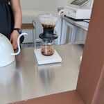 B-yond - カップの下はスケール