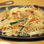 一番搾りコラボショップ 神戸麦酒 - 焼きビーフン