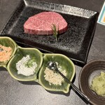 和牛とワイン 焼肉きゅうこん - 