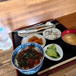 カタヤマ - いくら丼定食(お値段お任せ)