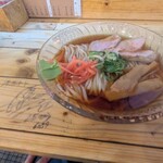 森下そば - しょうゆ冷やしラーメン並(¥700)