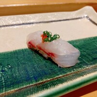 寿司割烹 魚紋 - 真鯛