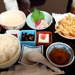 割烹 大倉 - 麦とろ定食：¥920