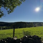 Restaurant Régis & Jacques Marcon - 近隣に娯楽は何もありませんが、ハイキングコースがいくつかあります。
      山岳マップのアプリを使いながらハイキングすれば、人のまったくいない、牧歌的な風景を独占できます♪