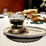 Restaurant Régis & Jacques Marcon - 私は、ブラックティーを♪