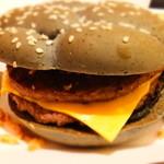 マクドナルド - イカスミバーガー：290円　※クーポン利用