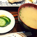 ふきのとう - 味噌汁と漬物