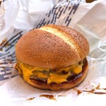 マクドナルド - 料理写真:サムライマック・炙り醤油風 ダブル肉厚ビーフ（580円）