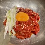 スパイステーブル - 牛肉の炙りユッケ