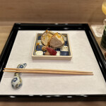 馬車道 大かわ - 二身揚げ　どんこ　ホタテのしんじょ　カラスミ　　　　　　北海道山わさび醤油漬け　みょうが甘酢漬け