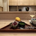 馬車道 大かわ - かき氷　柿　黒蜜　　　　　　　　　　　　　　　　　　コンポート　和梨　いちじく　赤ワインジュレ　　　　　　ブランマンジェ　落花生　抹茶蜜