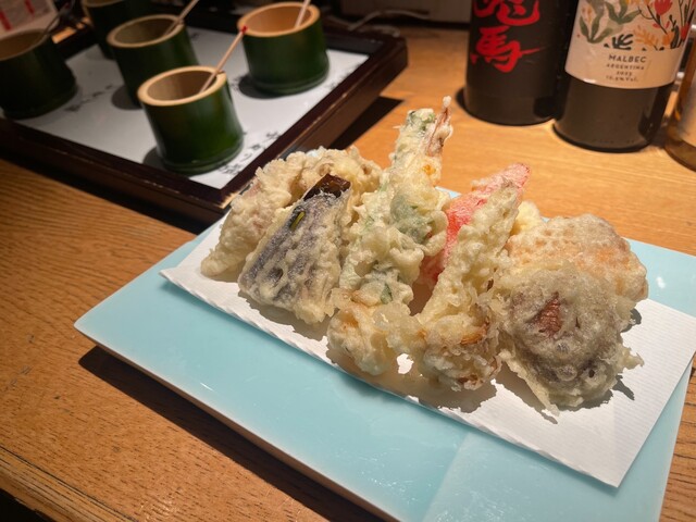 海鮮と野菜てんぷら 5種の塩で