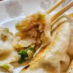 りんりん - 肉野菜炒め定食のジャンボ餃子