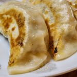 りんりん - 肉野菜炒め定食のジャンボ餃子