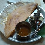 三燈舎 - ガーリックチーズドーサ（ハーフサイズ）