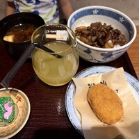 豚捨 KITTE丸の内店 - 