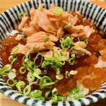 しんのすけ - 焼鮭といくら丼
