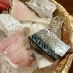 しんのすけ - 造り
      さわら
      めいち鯛
      新さんま
      ぶり