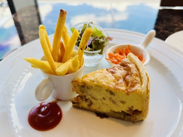 CAFE AUX BACCHANALES JR HAKATA CITY店 （カフェ オー バカナル