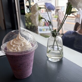 UNI COFFEE ROASTERY_1