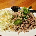 タイ居酒屋 トンタイ - ラープガイ/ムー・豚ひき肉の香草和え950円